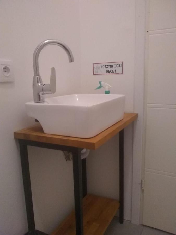 Rodzinna Przestrzen Dla 8 Osob 2 Pokoje Z Lazienka I Mini Aneksem Varsavia Esterno foto