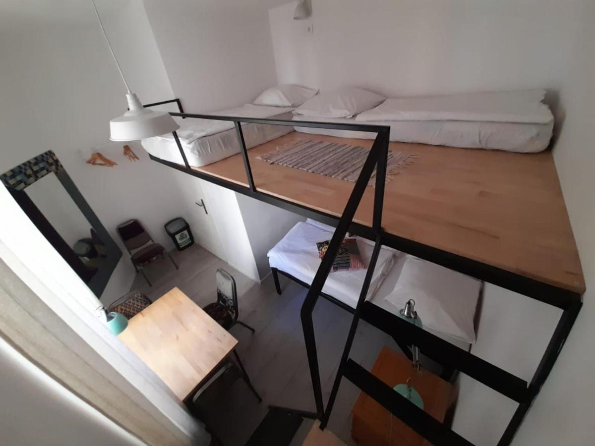 Rodzinna Przestrzen Dla 8 Osob 2 Pokoje Z Lazienka I Mini Aneksem Varsavia Esterno foto